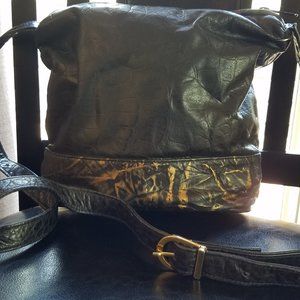 Vintage 80's crocodile print leather shoulder bag